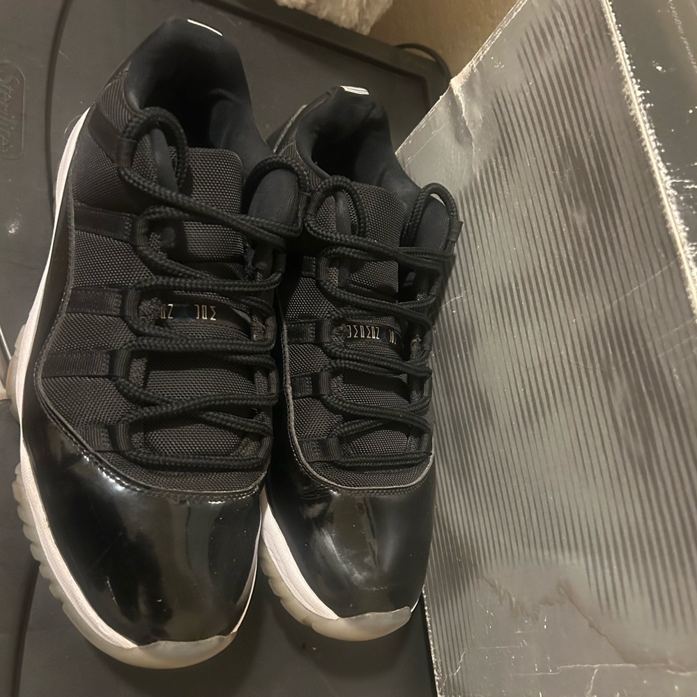 Space Jam Low - image 5